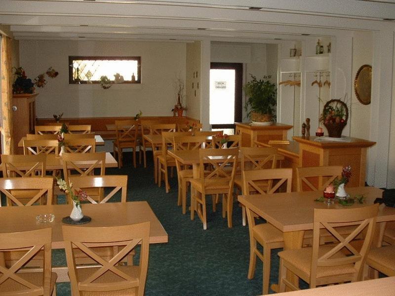 אוברטשאוסן Hotel Koch Maingau מראה חיצוני תמונה
