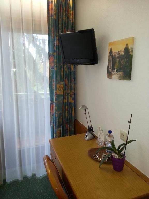 אוברטשאוסן Hotel Koch Maingau מראה חיצוני תמונה